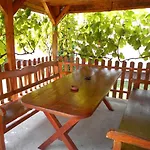 Bed & Breakfast Arpad Panzio