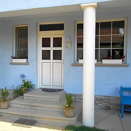 Arpad Panzio Oda ve Kahvaltı 3*