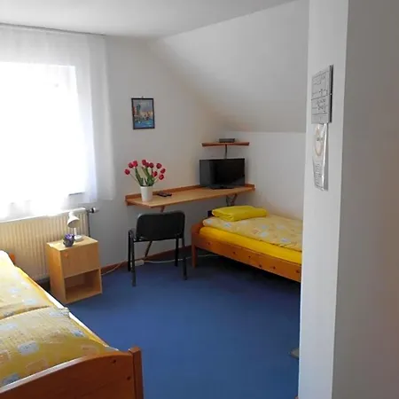 Oda ve Kahvaltı Arpad Panzio 3*